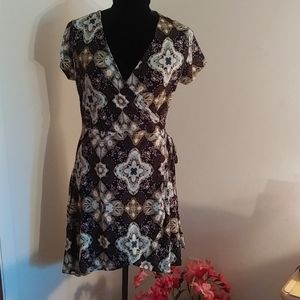Woman's "Just be" Brand Faux wrap dress size Med.
